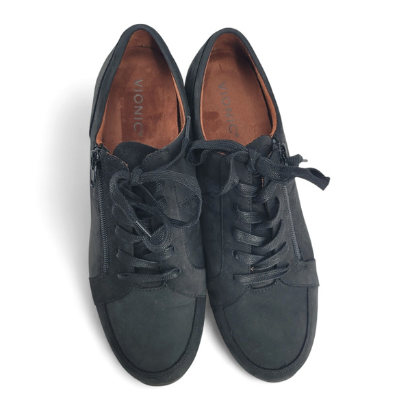 Vionic Abigail Black Nubuck Zip Sneakers‎ Size 10 Weatherproof Comfort Shoes - Picture 2 of 7